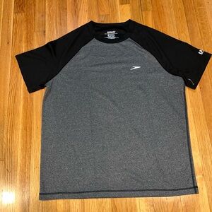 Speedo Men's Charcoal and Black Tee
